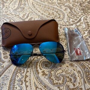 Ray-Ban Reflective Blue Aviator Sunglasses with Brown Case